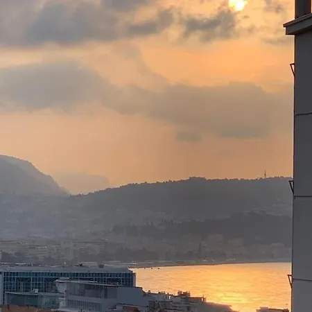 Superbe 3 Pieces Vue Mer Dans Une Arboree 5 Min De La Mer Apartment Nice
